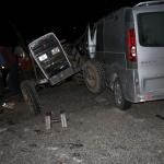 Adıyaman'da trafik kazası: 2 &ouml;l&uuml;, 5 yaralı