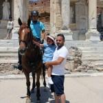 Efes Antik Kenti'ne atlı jandarma koruması