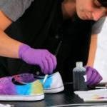 Bez ayakkabı nasıl boyanır? 