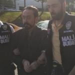 Adnan Oktar'ın gözaltındaki ilk fotoğrafı