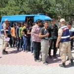 Erzincan'da 33 kaçak göçmen yakalandı