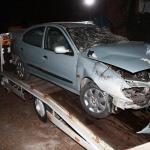 Otomobil ağaçlara çarptı: 6 yaralı