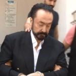 Adnan Oktar'dan 10 yaşındaki kıza taciz rezaleti!