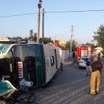 İzmir'de yolcu minibüsüyle otomobil çarpıştı: 6 yaralı