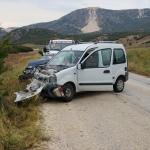 Burdur'da iki otomobil çarpıştı: 7 yaralı