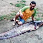 Oltayla gölde 2 metre 10 santim balık yakaladı