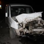 Konya'da otomobil hafif ticari araçla çarpıştı: 8 yaralı