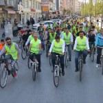 Kırşehir'de protokol ve vatandaşlardan bisiklet turu