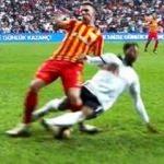 Beşiktaş maçında kırmızı tartışması! 'Gaddarca'
