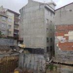 İstanbul'da çökme riskiyle bir bina boşaltıldı