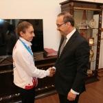 Ordu Valisi Yavuz, Avrupa ikincisi boksörü ödüllendirdi