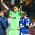 Muslera: 'Tarihe ge&ccedil;tiğim i&ccedil;in mutluyum'