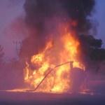 Kilis'te seyir halindeki tırda yangın