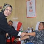 AK Parti Kadın Kollarından kan bağışı