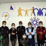 Belediye çalışanları lösemili çocuklar için maske taktı