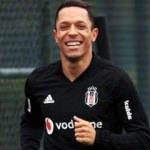 Adriano: Sözleşmemin bitmesine az kaldı...