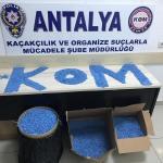 Antalya'da gümrük kaçağı ürün operasyonu