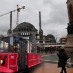 Taksim Camii 2 bin 500 kişiyi bekliyor