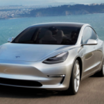 Tesla Model 3 için sipariş almaya başladı