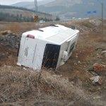 Denizli'de yolcu otobüsü devrildi: 13 yaralı