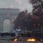 Fransa'da sert müdahale! 700 gözaltı, 30 yaralı
