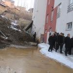 Başkan Vekili Epcim, okulun çöken duvarını inceledi