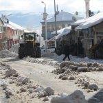 Karlıova'da 12 köy yolu ulaşıma kapandı