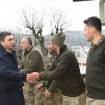 Vali Şahin'den üs bölgesindeki askerlere ziyaret