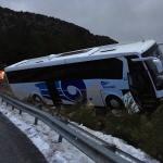 Antalya'da otobüs yoldan çıktı