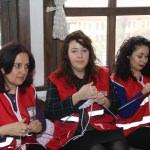 Türk Kızılayından "Hanımlar Örüyor" kampanyası