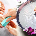 Evde ayak bakımı nasıl yapılır? Topuk nasırlarını gideren yöntemler...