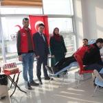 Gençlerden kan bağışı kampanyası