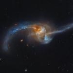 Hubble Teleskobu cüce galaksi görüntüledi