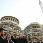 Cumhurbaşkanı Erdoğan Taksim Camii inşaatını gezdi