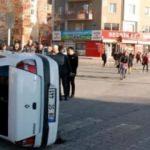Kayseri'de iki otomobil çarpıştı: 3 yaralı