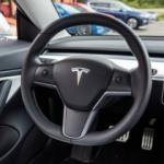 Ucuz Tesla Model 3 geliyor!