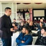 AK Parti'nin İzmir'deki Genç Kürsü uygulaması