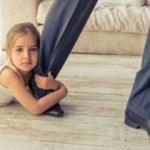 Kız çocukları neden babalarına düşkün olur?