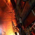 Bangladeş'in başkenti Dakka'da yangın faciası! En az 69 ölü