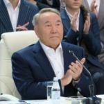 Kazakistan'da Nazarbayev hükümeti feshetti