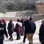 İsrailli bakandan 'al&ccedil;ak' hareket!