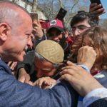 Cumhurbaşkanı Erdoğan'a İstanbul'da sevgi seli	