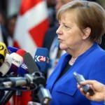 Merkel: Biz anlaşmalı bir çıkış için mücadele ediyoruz