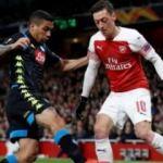 Mesut'lu Arsenal yarı final kapısını araladı!
