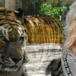 Seda &Uuml;ren biberonla kaplan beslerse...