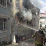 Beyoğlu'nda yangın! Bina yerle bir oldu!