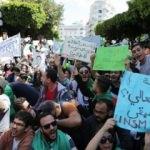 Cezayirliler sokakta: Hesap sorulsun!