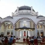 Cibuti'nin simgesinde iftar sofrası kuruldu