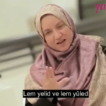 Sağır ve dilsiz kadının Kur'an-ı Kerim'i okuma &ccedil;abası!