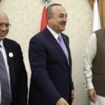 Bakan Çavuşoğlu, Pakistanlı mevkidaşı Kureyşi ile görüştü 